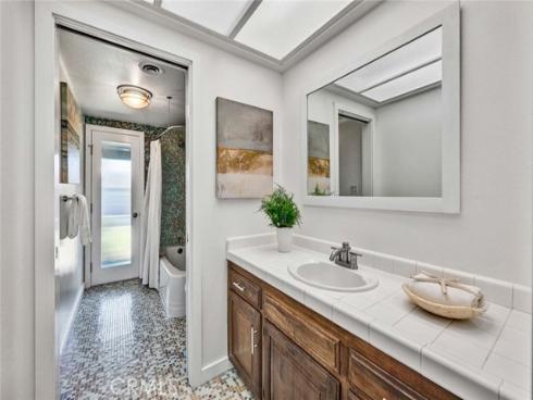 1220 E Adams Avenue, Orange, CA