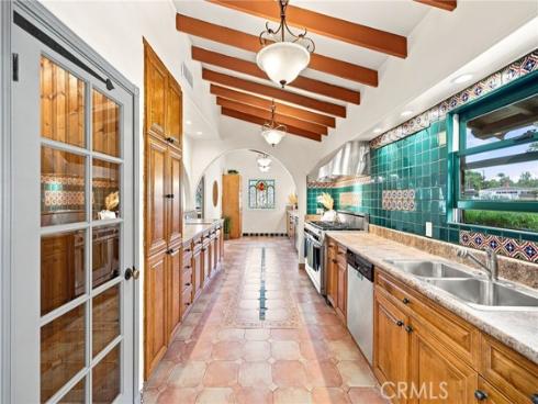 1324 E Chapman , Orange, CA