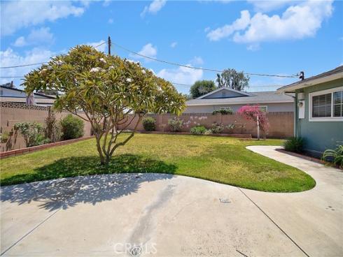 393 N Clinton  , Orange, CA