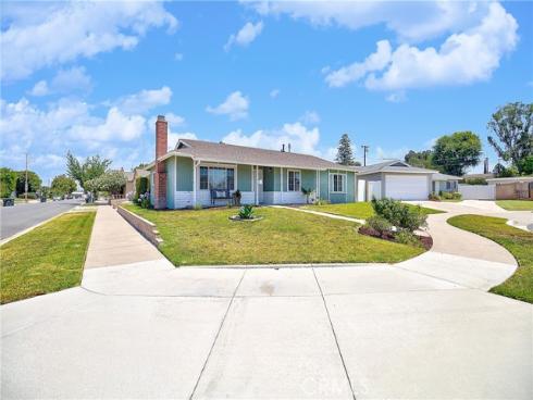 393 N Clinton , Orange, CA