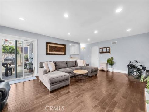745 E Barkley Avenue, Orange, CA
