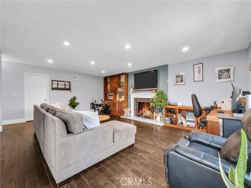 745 E Barkley Avenue, Orange, CA