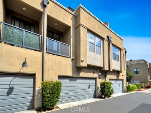 563 W Maple Avenue, Orange, CA