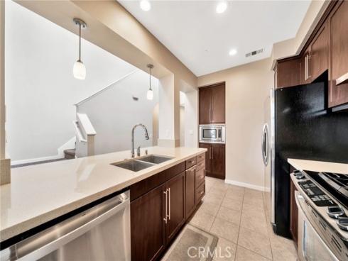 563 W Maple Avenue, Orange, CA