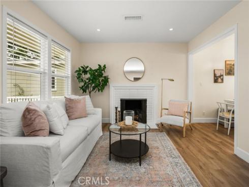 944 W Acacia Avenue, Orange, CA