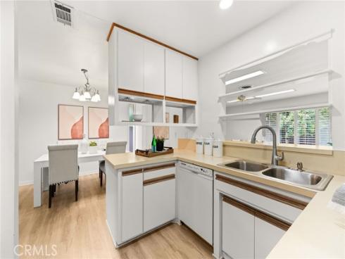 2342 E La Veta , Orange, CA