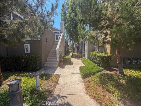 700 E Lake  67 , Orange, CA