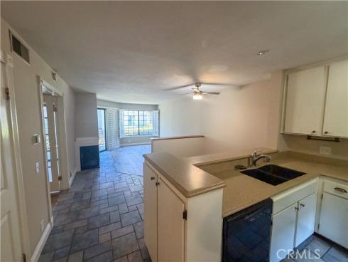 700 E Lake  67 , Orange, CA