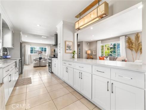 702 E Cumberland , Orange, CA