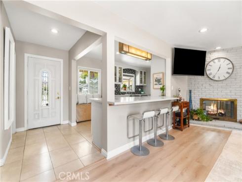 702 E Cumberland , Orange, CA