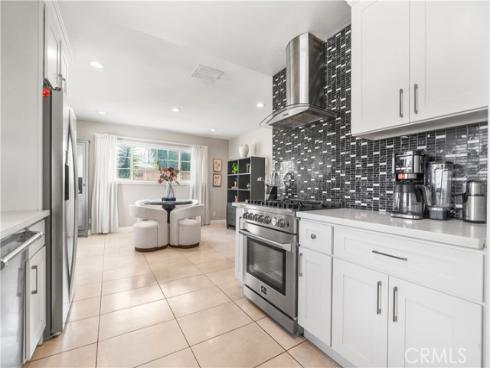 702 E Cumberland , Orange, CA