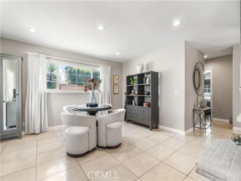 702 E Cumberland , Orange, CA