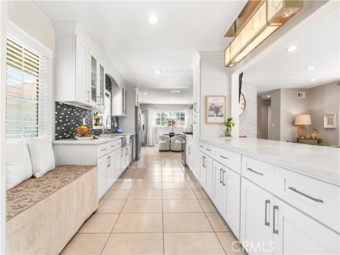 702 E Cumberland , Orange, CA