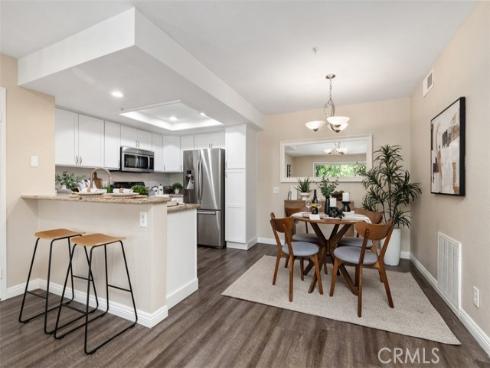 227 S Cross Creek D , Orange, CA