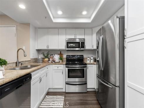 227 S Cross Creek D , Orange, CA