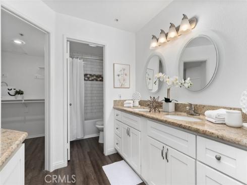 227 S Cross Creek D , Orange, CA