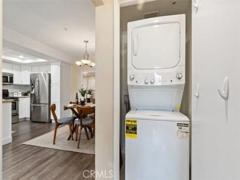 227 S Cross Creek D , Orange, CA