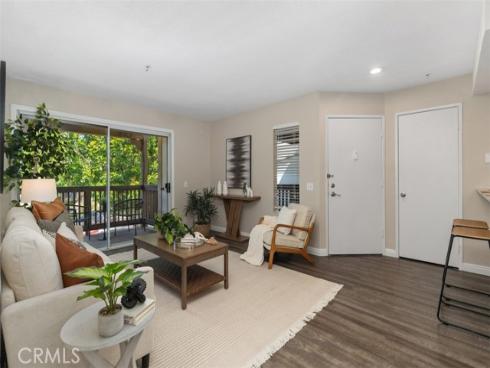 227 S Cross Creek D , Orange, CA