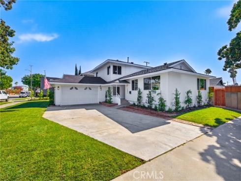 1482 N Grand  , Orange, CA