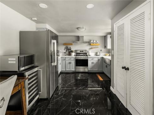 1334 E Collins , Orange, CA