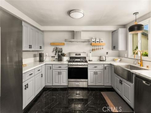 1334 E Collins , Orange, CA
