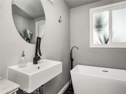 1334 E Collins , Orange, CA