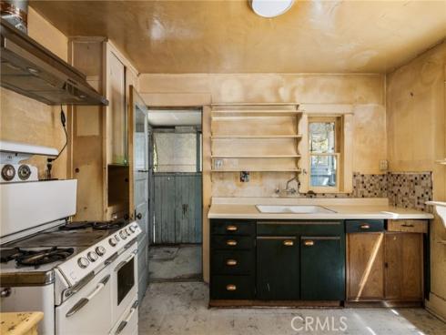 349 N Pine , Orange, CA