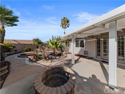 2580 N Robinhood , Orange, CA
