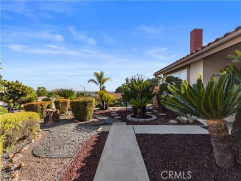 2580 N Robinhood , Orange, CA