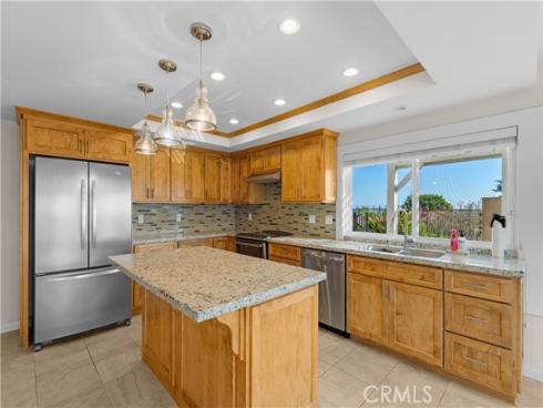 2580 N Robinhood , Orange, CA