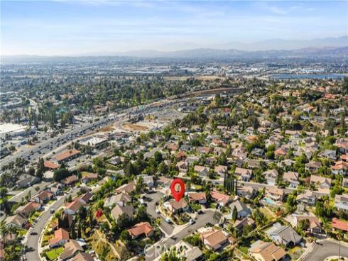 2580 N Robinhood , Orange, CA
