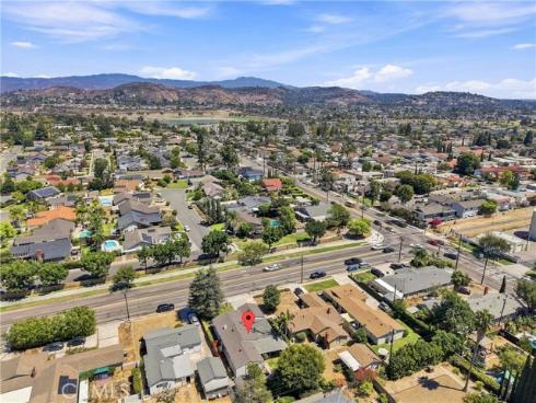 942 N Wanda , Orange, CA