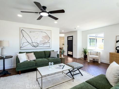527 N Park  , Orange, CA
