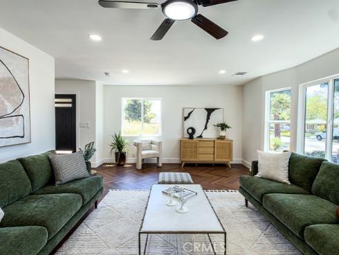 527 N Park  , Orange, CA