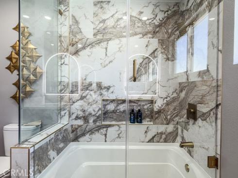 527 N Park  , Orange, CA