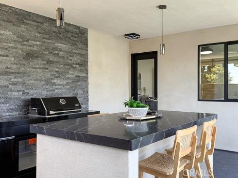 527 N Park  , Orange, CA
