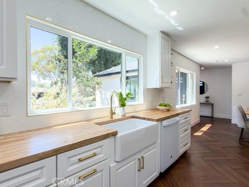 527 N Park  , Orange, CA