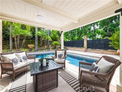 2204 E Vista Mesa Way, Orange, CA