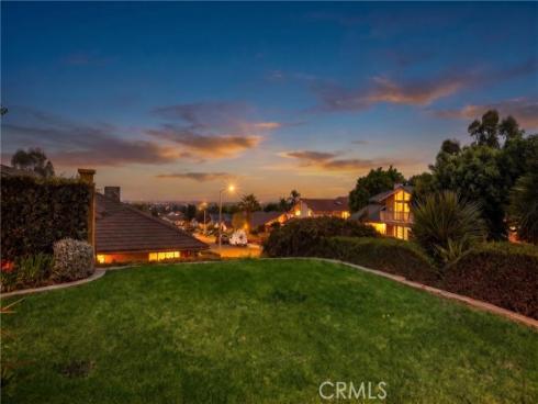 2204 E Vista Mesa Way, Orange, CA