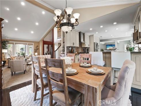 2204 E Vista Mesa Way, Orange, CA