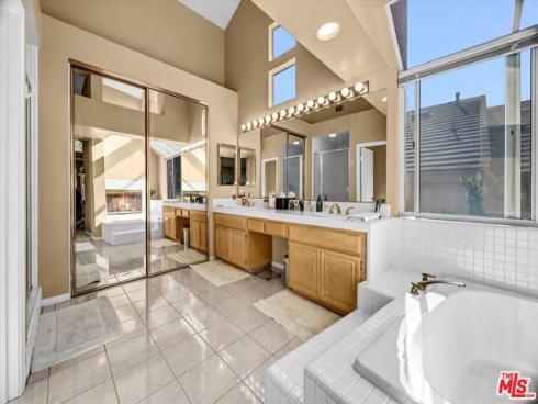 6941 E Pinnacle Pointe  , Orange, CA