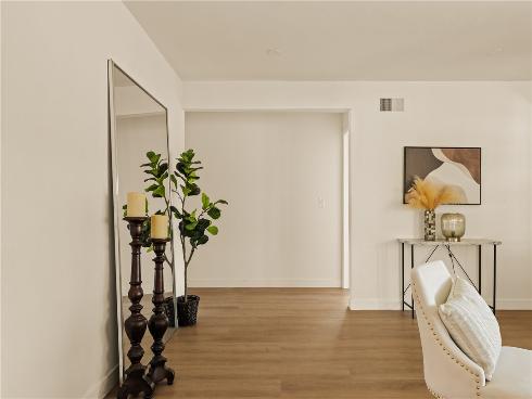 436 Hoover , Orange, CA