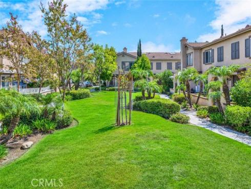 470 N Londonderry B Lane, Orange, CA