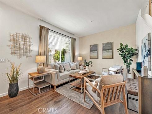 470 N Londonderry B Lane, Orange, CA