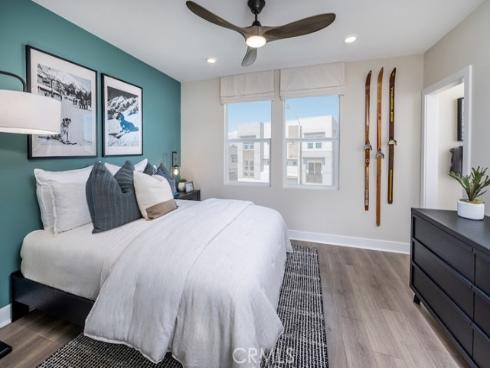 1054 E Overlook Drive, Orange, CA