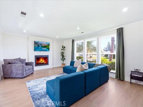 836 S Greengrove , Orange, CA