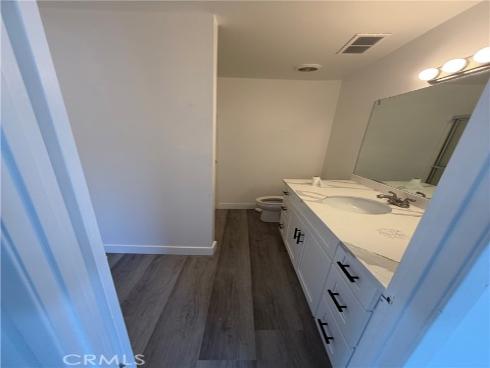 700 W La Veta E4 , Orange, CA