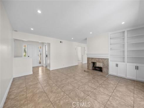 831 E Hoover , Orange, CA