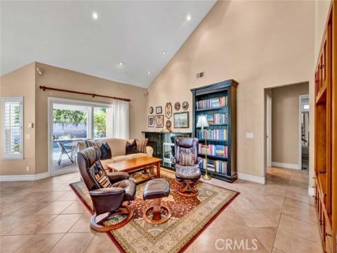 7710 E Strawberry Ridge , Orange, CA