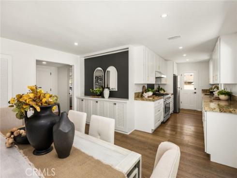 1209 E Walnut , Orange, CA